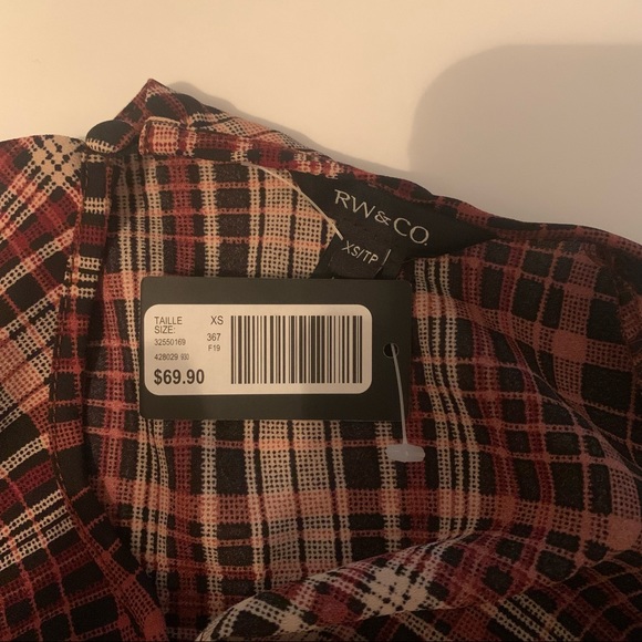 RW & CO Crew Neck Popover Blouse - NWT - Picture 8 of 8